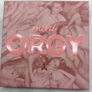 Jeffree star mini palette